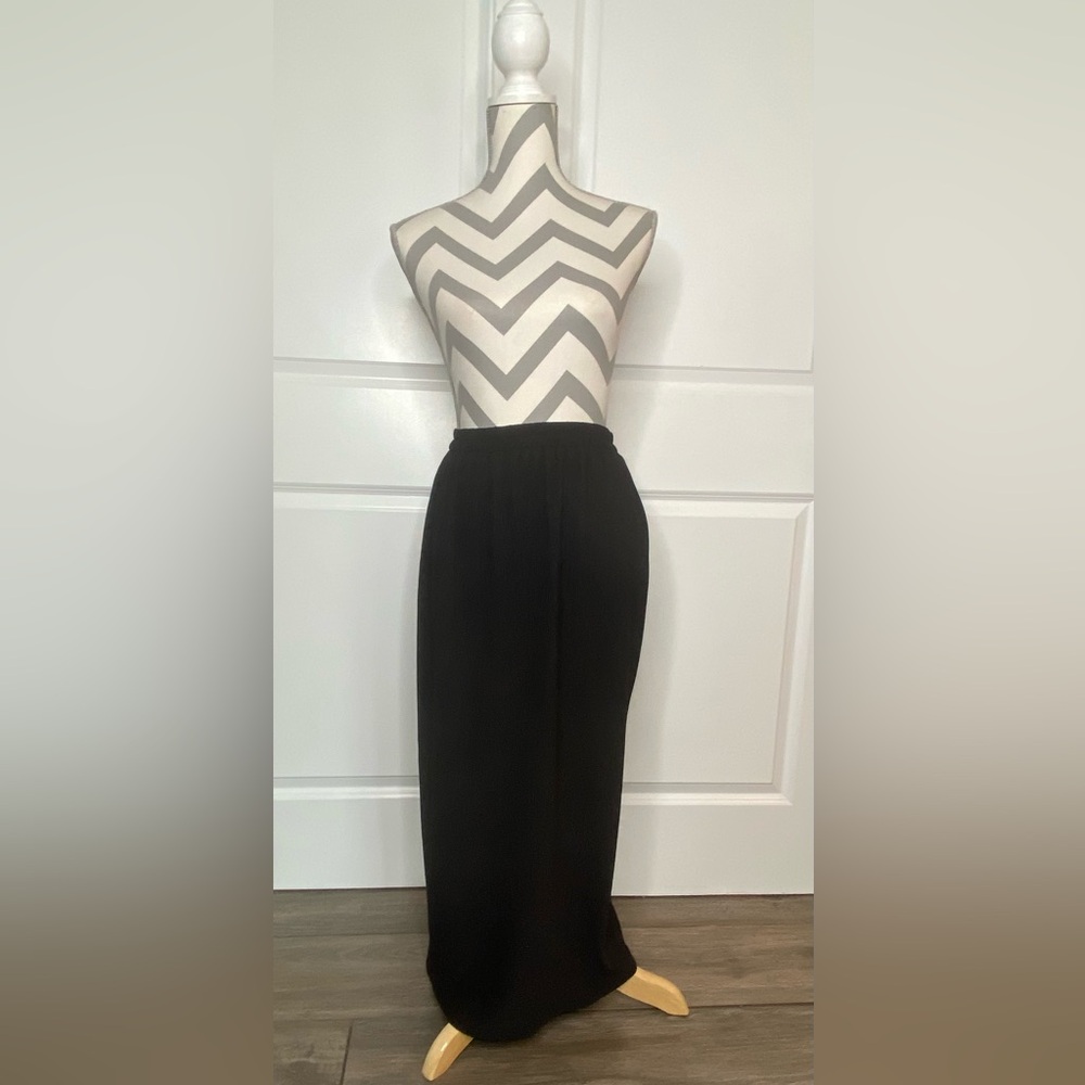 Essentials Medium Black Skirt